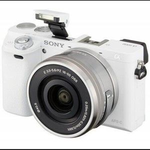 Sony Alpha a6000 Mirrorless Digital Camera with 16-50 mm Lens, 24 MP (White)